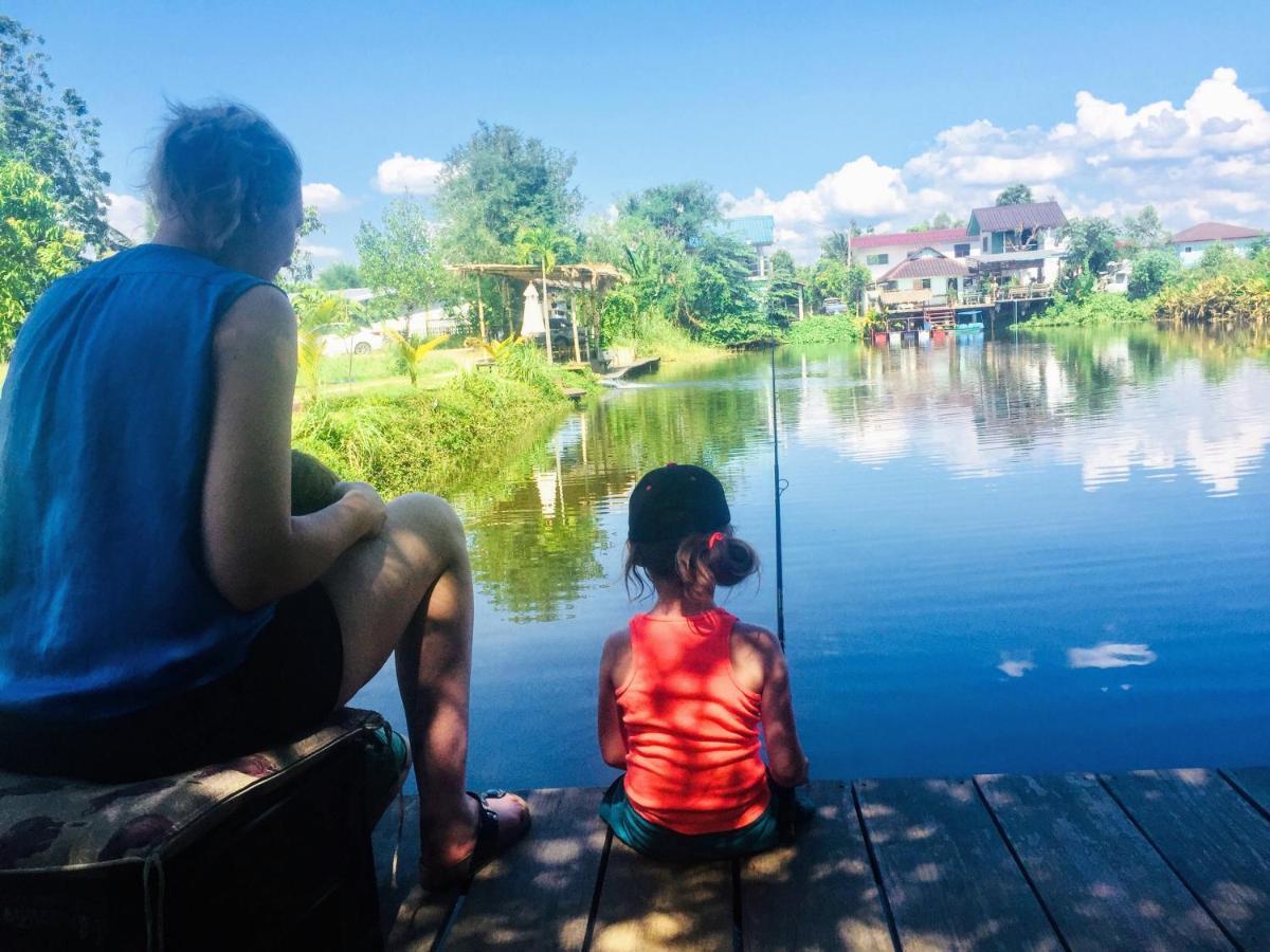 Llamados Fishing Lake San Kamphaeng Buitenkant foto